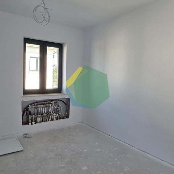 Casă individuală cu 6 camere cu Canalizare în Corbeanca
