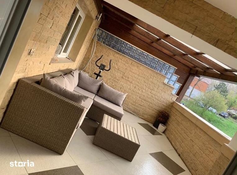 Apartament cu 3 camere decomandat în Babadag