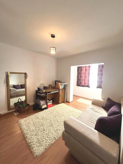 Apartament cu 2 camere decomandat în Est