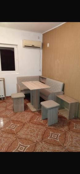 Apartament cu 3 camere decomandat în Rahova