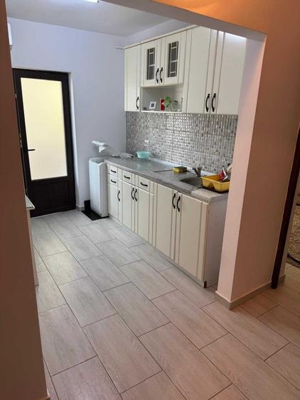 Apartament cu 2 camere decomandat în Spitalului