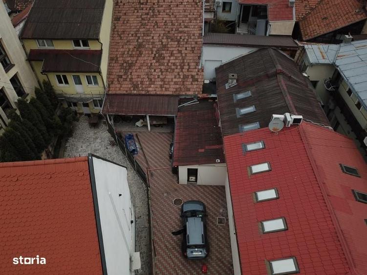 Casă cu 4 camere în Central