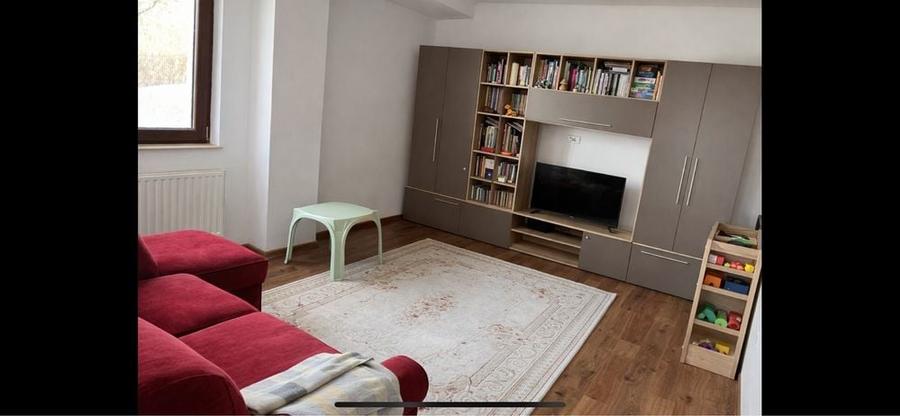 Casă cu 3 camere cu Teren 300 Mp în Central