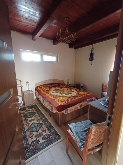 Casă individuală cu 4 camere cu Canalizare în Șofronea