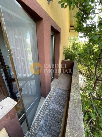 Casă individuală cu 5 camere cu Canalizare în Dancu