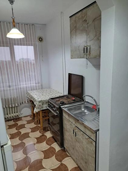 Apartament cu 2 camere semidecomandat în Exterior Vest