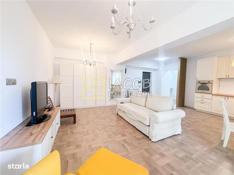 Apartament cu 2 camere semidecomandat în Central