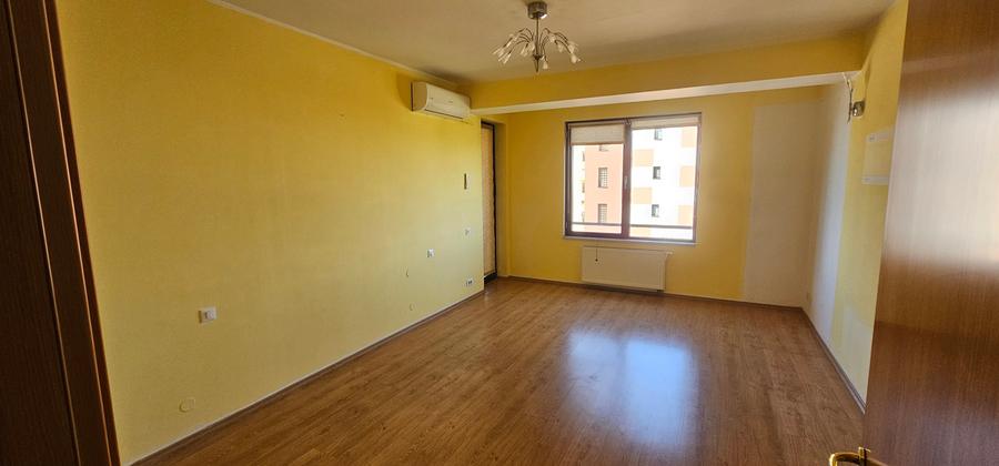 Apartament cu 3 camere decomandat, mobilat în Barbu Văcărescu