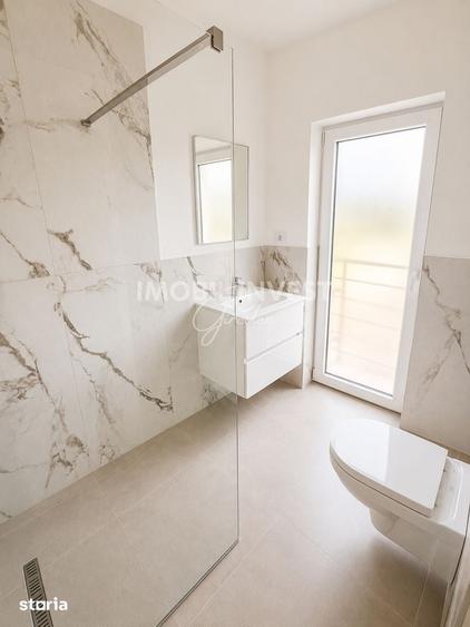 Casă cu 4 camere cu Teren 370 Mp în Central