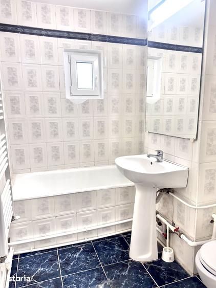 Apartament cu 3 camere decomandat în Siderurgiștilor