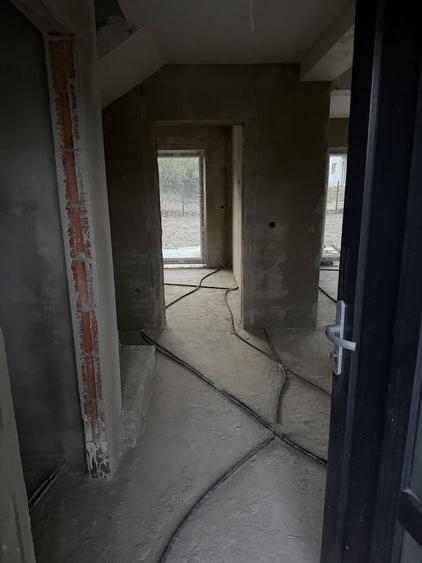 Casă cu 4 camere în Șelimbăr