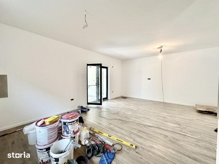 Casă cu 3 camere cu Teren 332 Mp în Albina