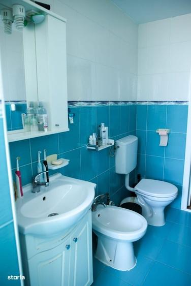 Apartament cu 4 camere semidecomandat în Central