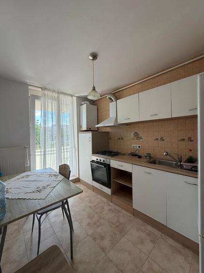 APARTAMENT CU 3 CAMERE ZONA ARADULUI-BANU CONSTRUCT 2 la 430 euro - 4
