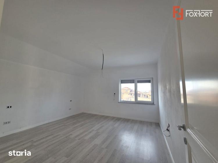 Casă cu 5 camere cu Teren 460 Mp în Șagu