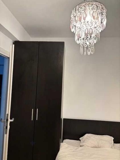 Apartament cu 2 camere semidecomandat în Roșu