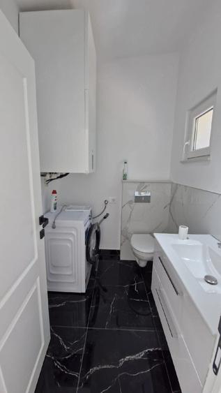 Casă cu Teren 250 Mp în Central