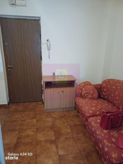 Apartament cu 2 camere semidecomandat în Militari