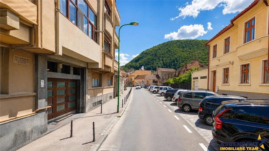 Apartament cu 2 camere semidecomandat în Central