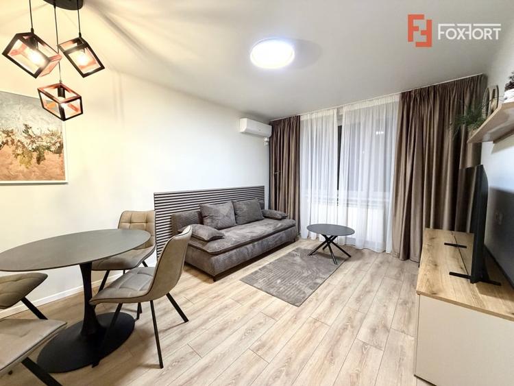 Apartament cu 2 camere decomandat, mobilat în Central