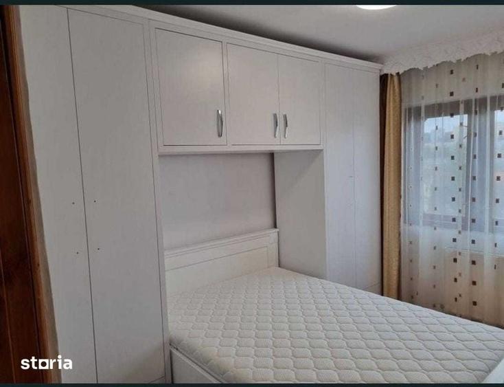 Inchiriez apartament 3 camere - 1