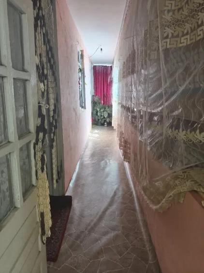 Casă cu 5 camere în Ologeni