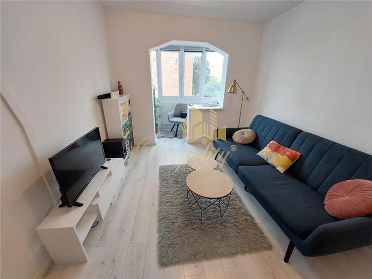 Apartament cu 2 camere decomandat, mobilat în Olimpia-Stadion