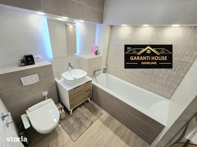 Apartament cu 4 camere decomandat în Traian