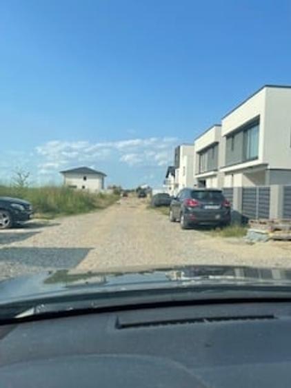 Teren Construcții intravilan de 375 mp, în Tunari