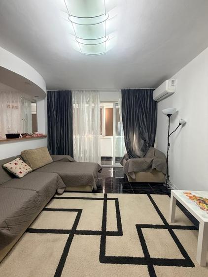 Apartament semidecomandat în Baba Novac