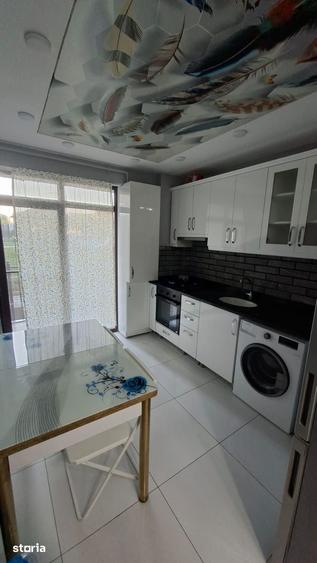 Apartament cu 3 camere în Dobroești