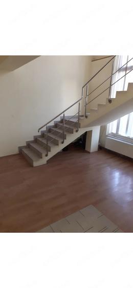 Casă cu 8 camere cu Teren 640 Mp în Aradului