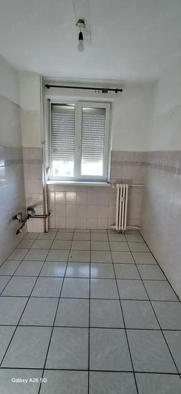 Apartament cu 2 camere semidecomandat în Calea Aradului