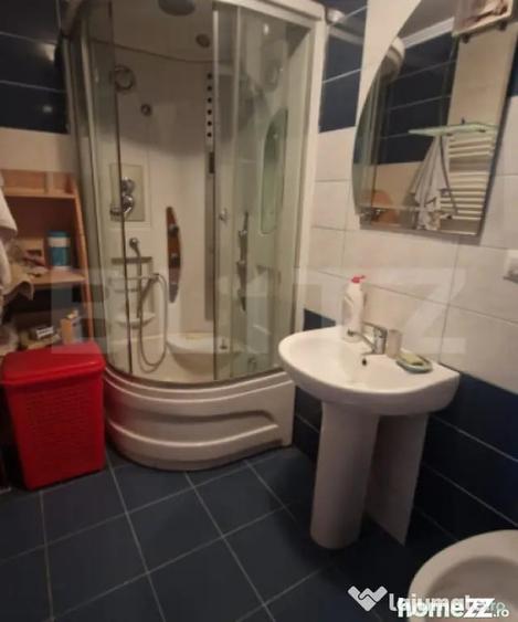Casă cu 5 camere cu Teren 935 Mp în Central