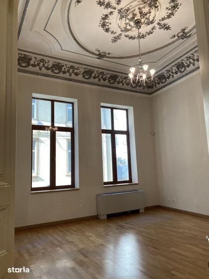 Spațiu comercial, de 530 mp, în Eminescu