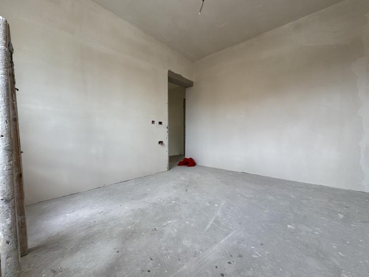 Duplex cu 4 camere cu Canalizare în Chișoda