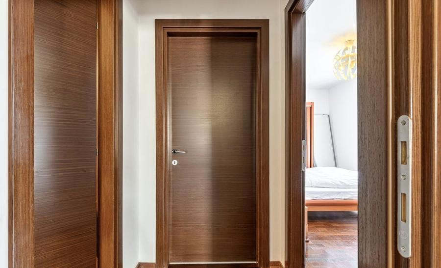 Apartament cu 3 camere decomandat în Victoriei
