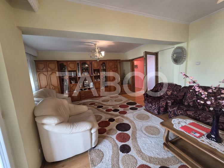 Apartament 2 camere decomandat 78 mp utili 2 balcoane etajul 2 - 3