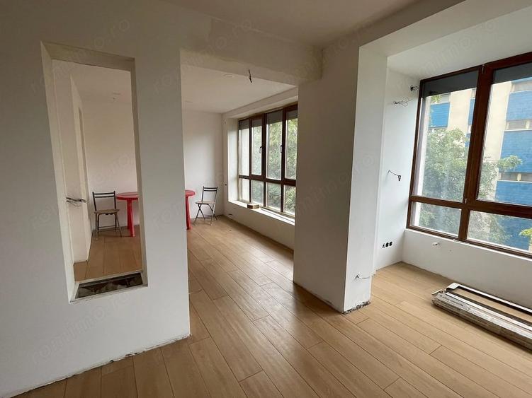 Apartament cu 4 camere în Central