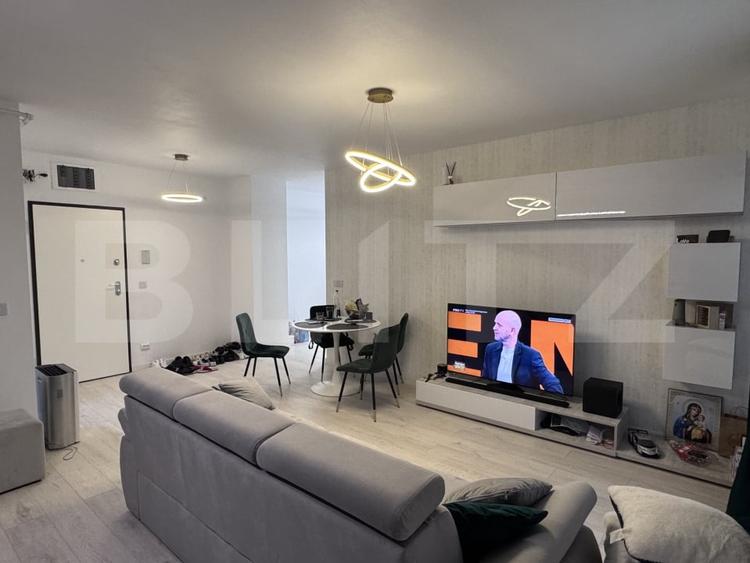 Apartament cu 3 camere decomandat, mobilat în Vest