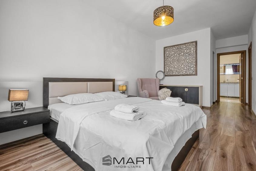 Apartament cu 4 camere decomandat în Tractorul