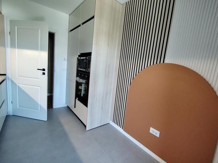 Apartament cu 3 camere decomandat în Cug