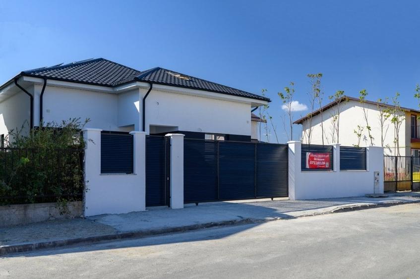 Casă individuală cu 5 camere cu Teren 492 Mp în Cumpăna