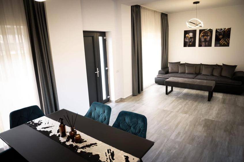 Casă individuală cu 4 camere cu Canalizare în Mamaia-Sat