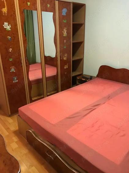 Apartament cu 3 camere decomandat în Uverturii