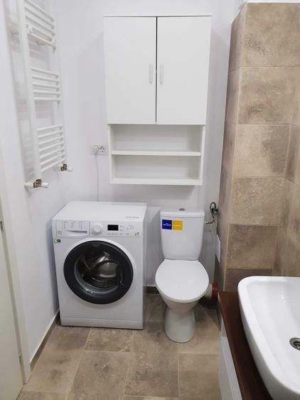 Apartament cu 2 camere decomandat în Roșu