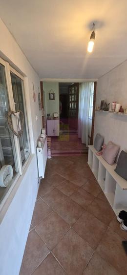Duplex cu 3 camere cu Canalizare în Est
