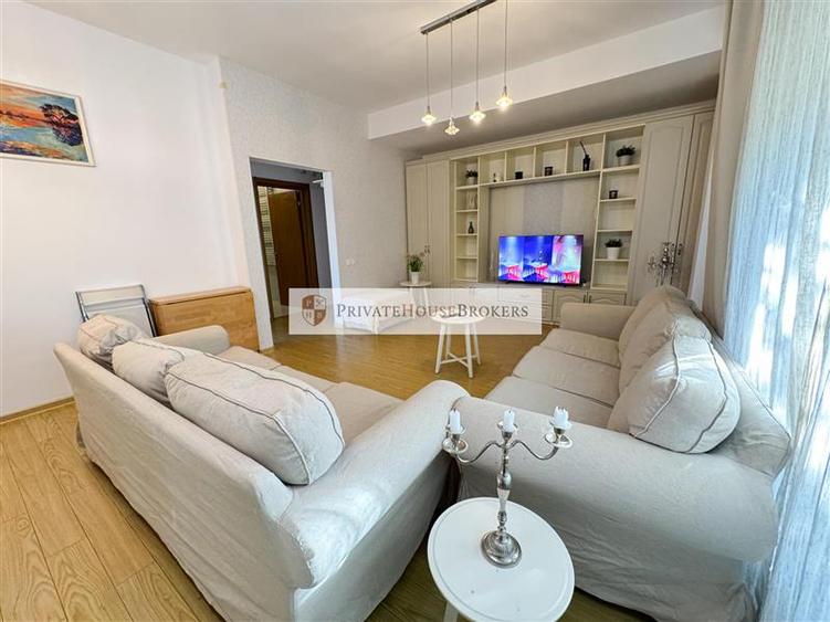 Apartament cu 2 camere semidecomandat, mobilat în Aviației