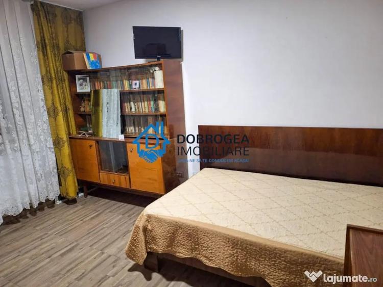 Apartament cu 2 camere decomandat în Păcii
