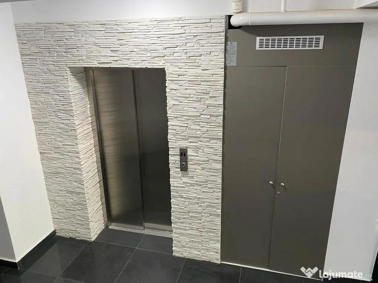 Garsonieră decomandată în Central